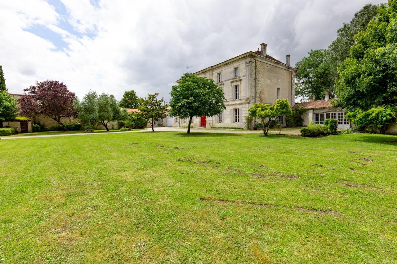 Domaine De Pladuc Bed & Breakfast Lachaise ภายนอก รูปภาพ