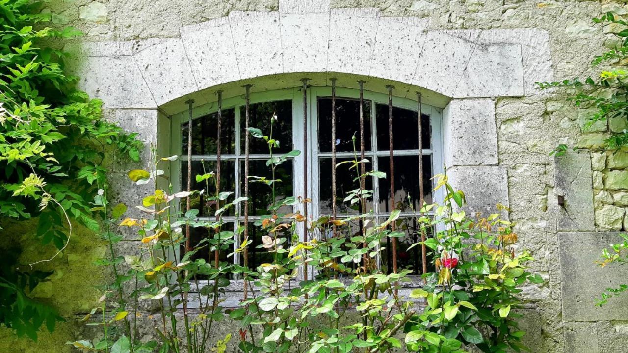Domaine De Pladuc Bed & Breakfast Lachaise ภายนอก รูปภาพ