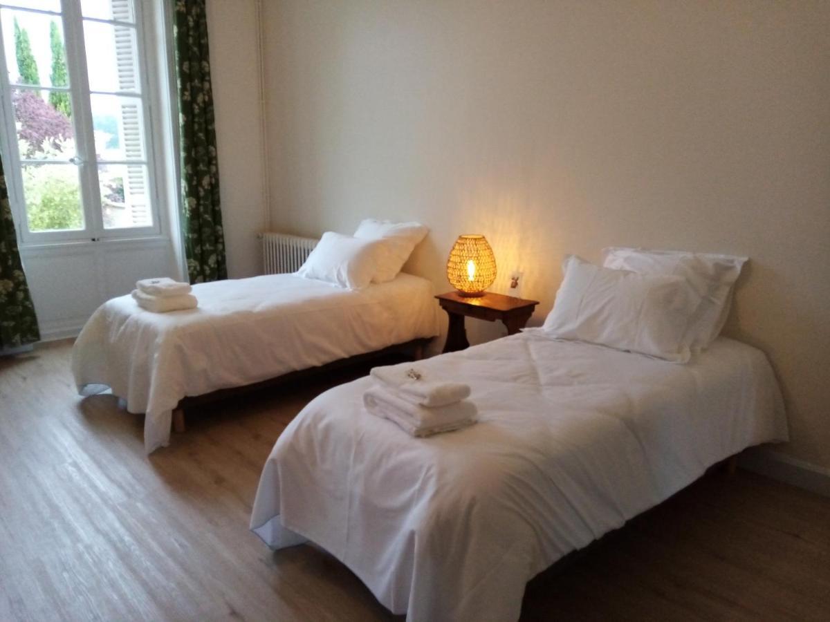 Domaine De Pladuc Bed & Breakfast Lachaise ภายนอก รูปภาพ