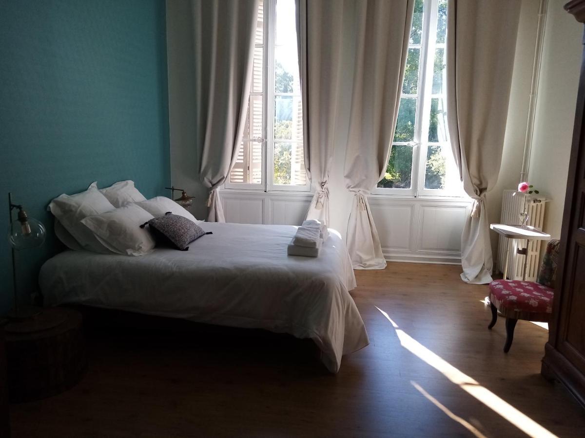 Domaine De Pladuc Bed & Breakfast Lachaise ภายนอก รูปภาพ