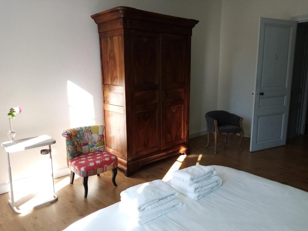 Domaine De Pladuc Bed & Breakfast Lachaise ภายนอก รูปภาพ
