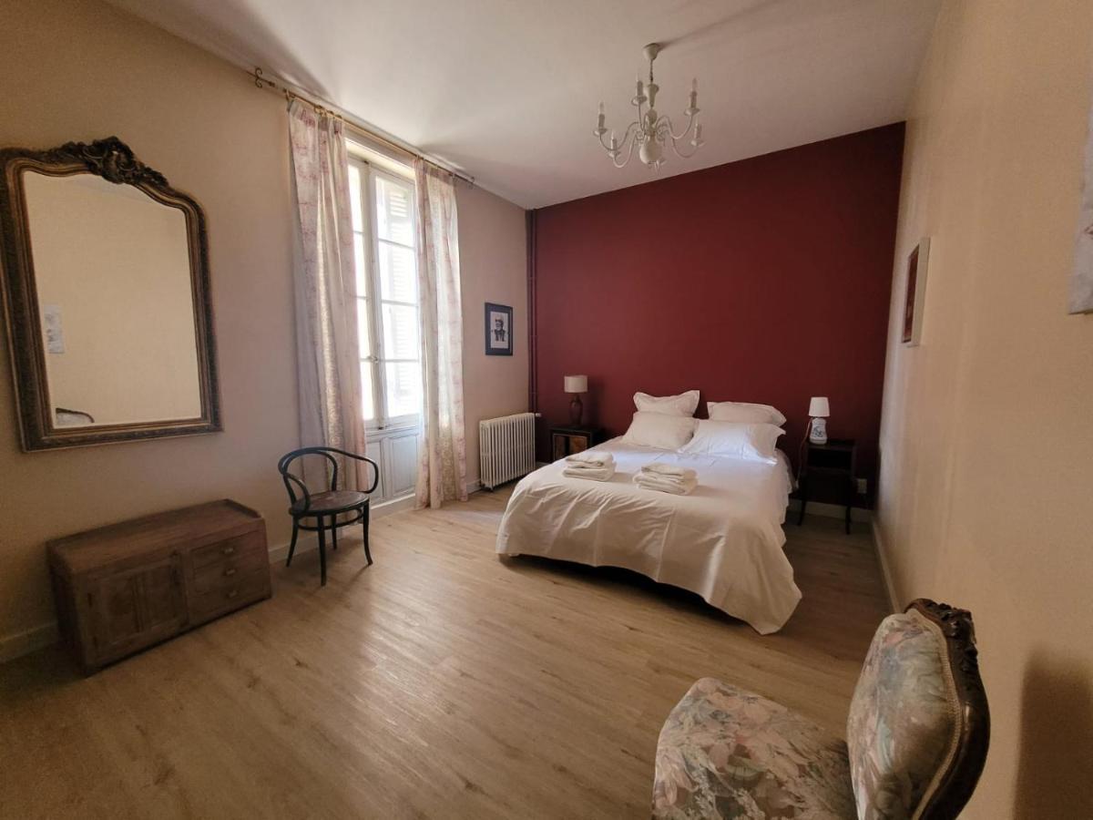 Domaine De Pladuc Bed & Breakfast Lachaise ห้อง รูปภาพ