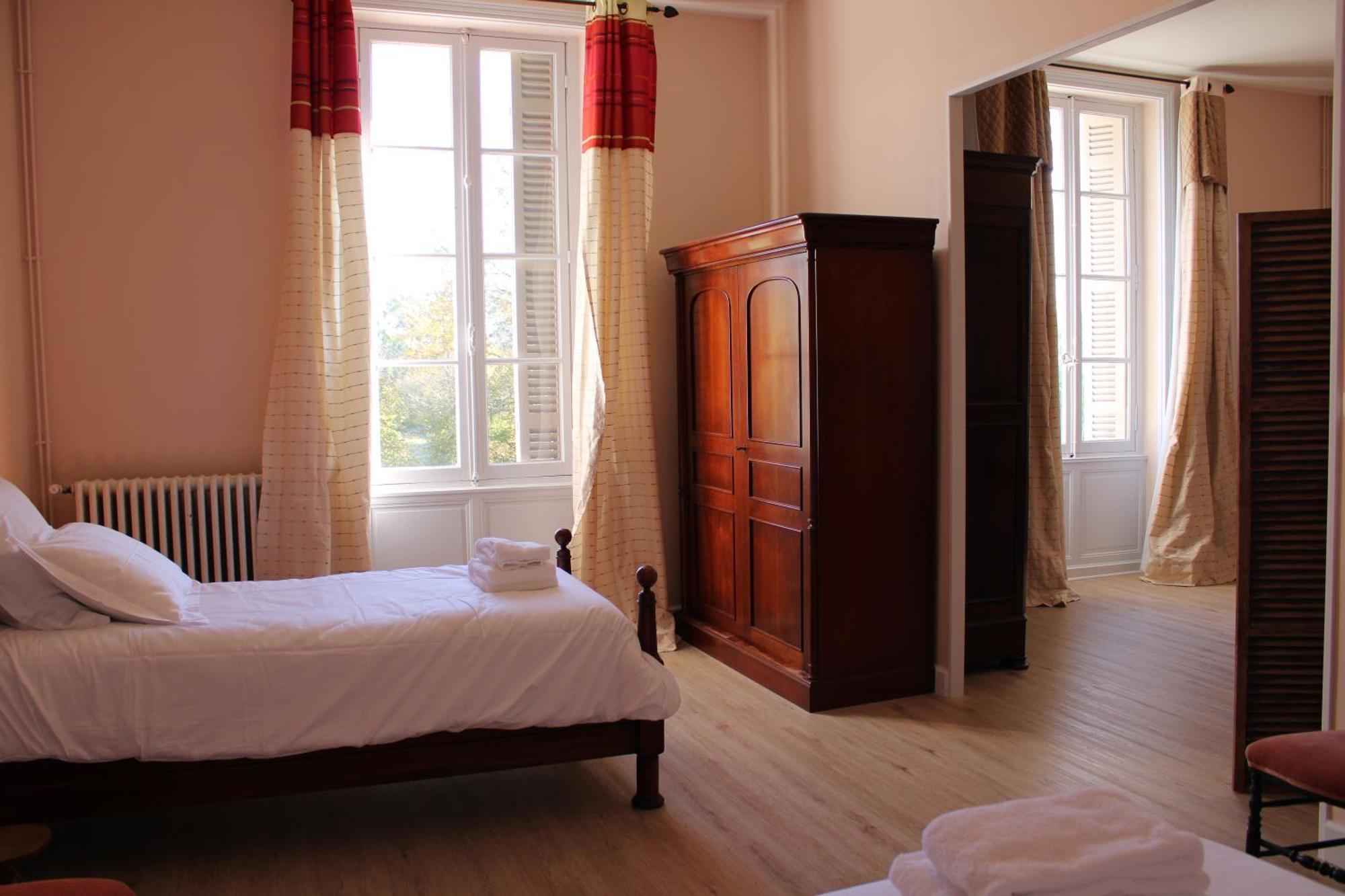 Domaine De Pladuc Bed & Breakfast Lachaise ภายนอก รูปภาพ