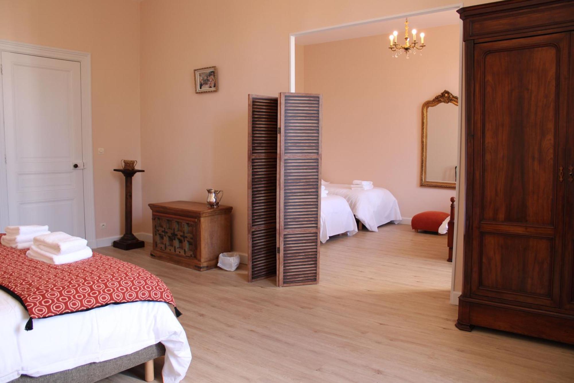 Domaine De Pladuc Bed & Breakfast Lachaise ภายนอก รูปภาพ