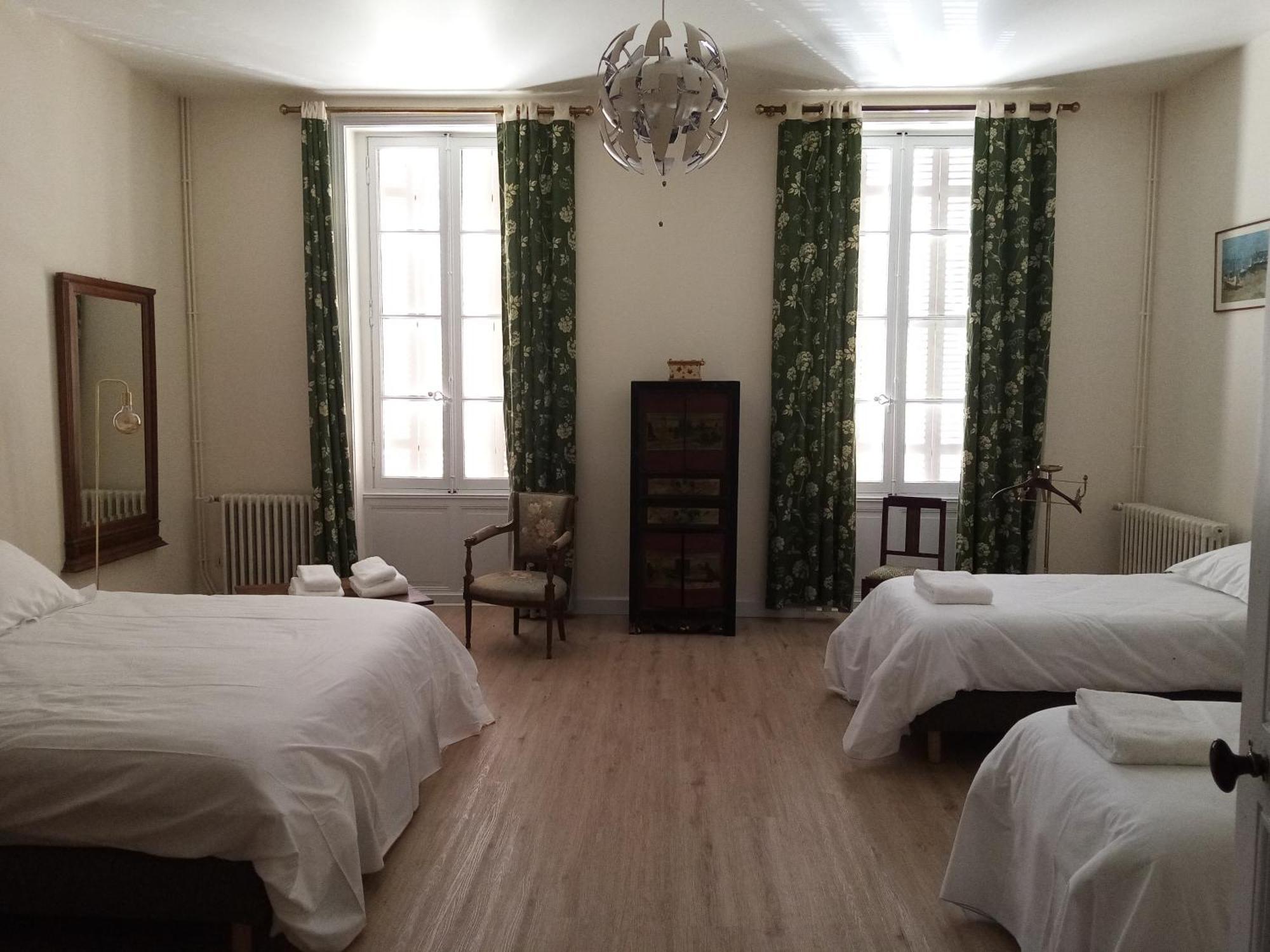 Domaine De Pladuc Bed & Breakfast Lachaise ภายนอก รูปภาพ