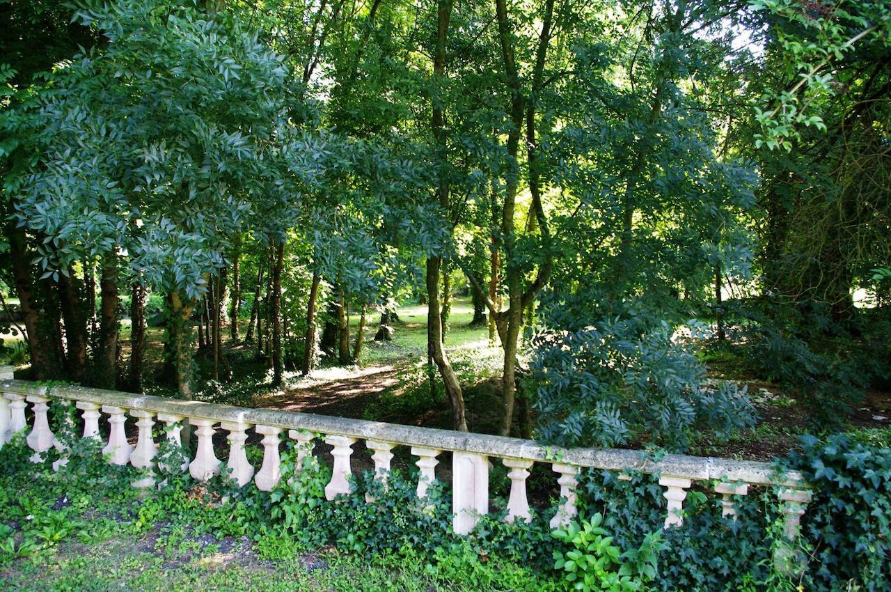 Domaine De Pladuc Bed & Breakfast Lachaise ภายนอก รูปภาพ